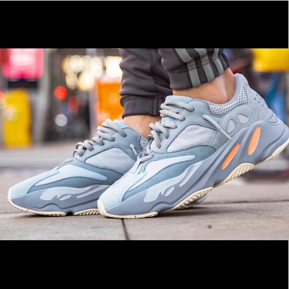 Yeezy 700 Inertia // Size 11 - Picture 5 of 5